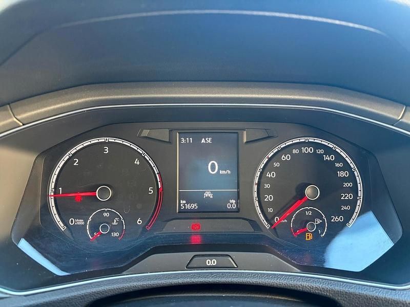 Usata VW T-Roc Business 116 CV (85 kW) 2020 Grigio SUV