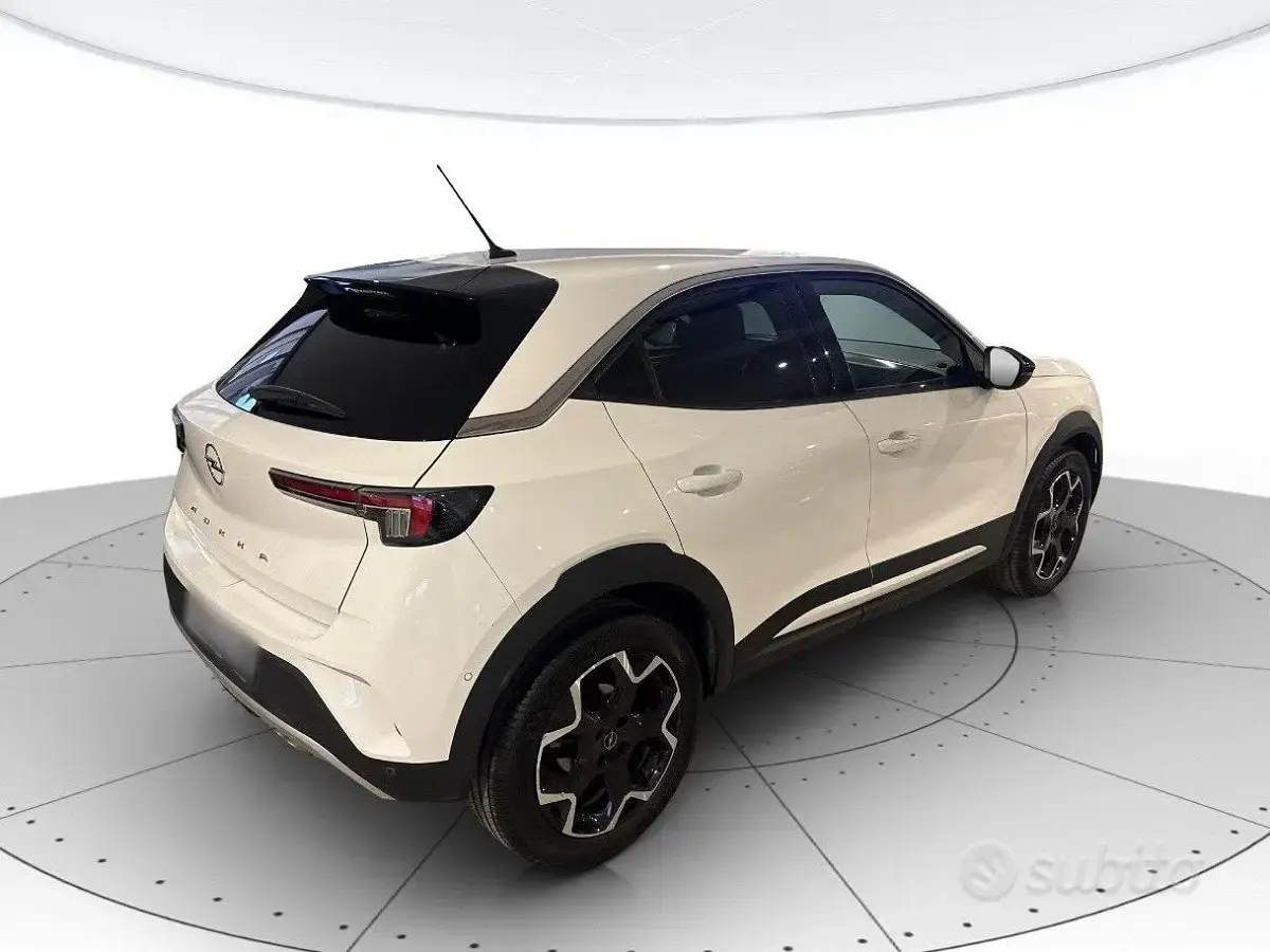 Usata Opel Mokka Elegance 131 CV (96 kW) 2021 Bianco SUV