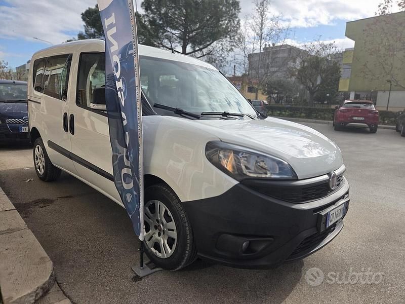 Usata Fiat Doblò Easy 95 CV (69 kW) 2021 Bianco Monovolume