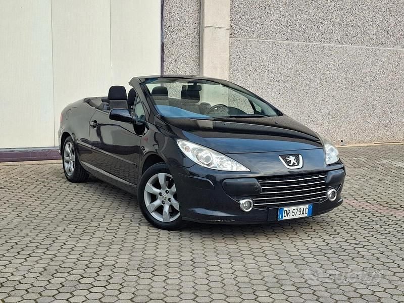 Nero Usata 2008 Peugeot 307 CC Cabrio | 4200 € (Buon prezzo) - Immagine 1/4