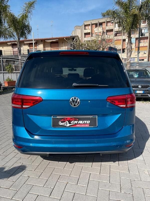 Usata VW Touran 115 CV (84 kW) 2017 Blu Monovolume