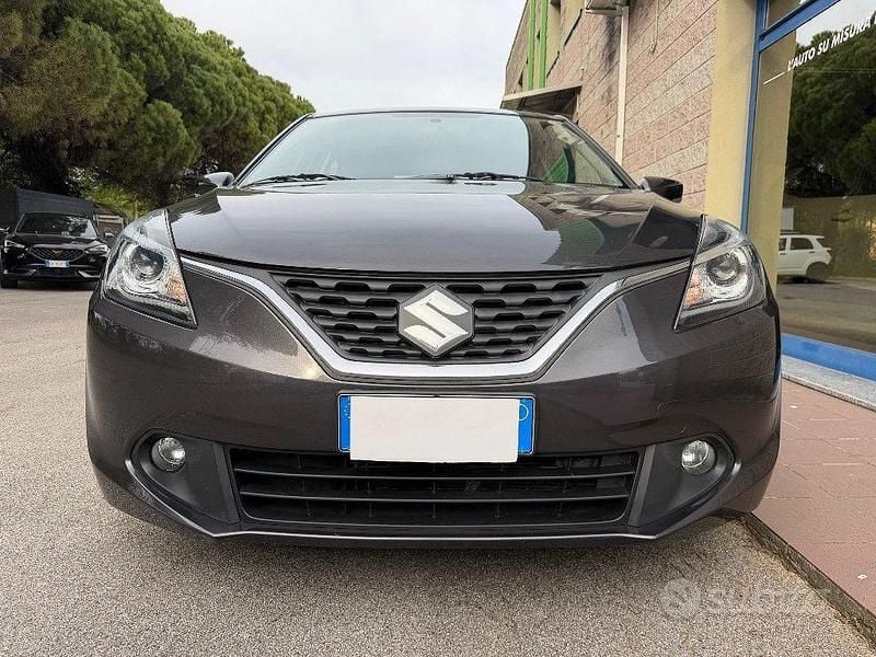 Usata Suzuki Baleno 90 CV (66 kW) 2018 Grigio Utilitaria