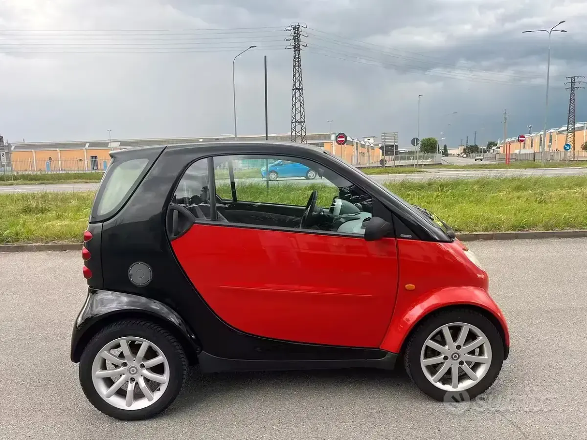 Usata Smart ForTwo Coupé Pure 61 CV (44 kW) 2005 Rosso Coupé