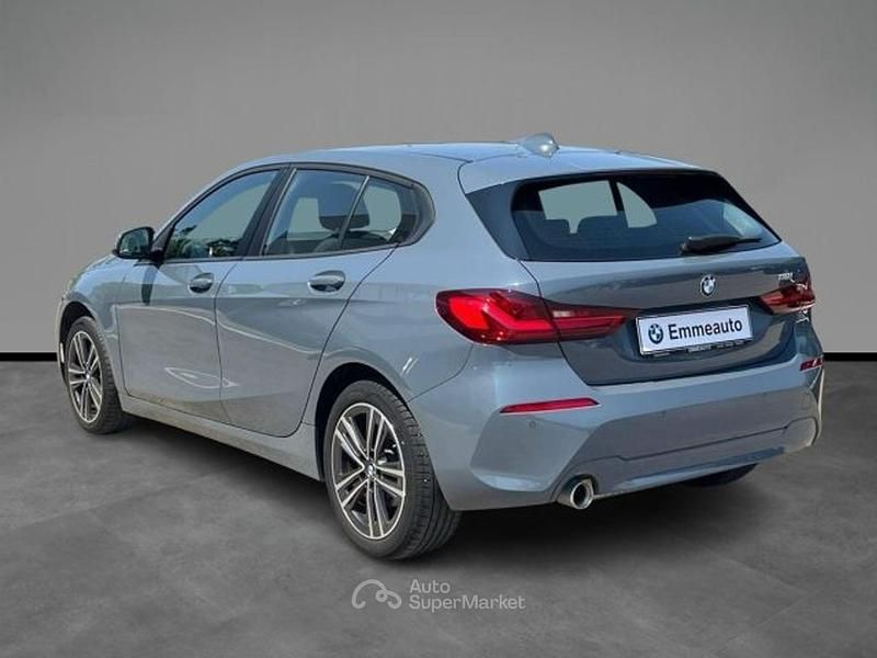 Usata BMW 118 Advantage 136 CV (100 kW) 2023 Grigio Utilitaria
