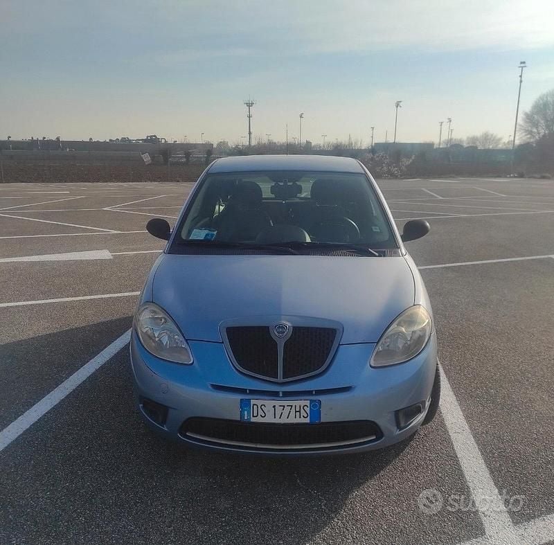 Usata Lancia Ypsilon 2007 Grigio Utilitaria