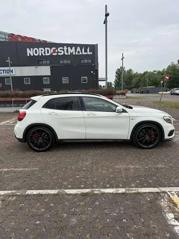 Begagnad Mercedes GLA45 AMG AMG 381 HK (280 kW) 2016 SUV