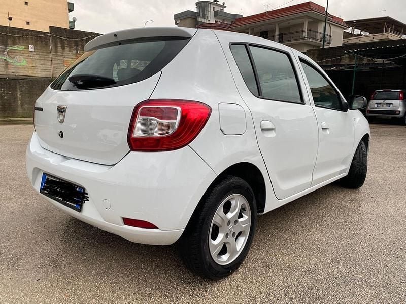 Usata Dacia Sandero 75 CV (55 kW) 2015 Bianco Berlina