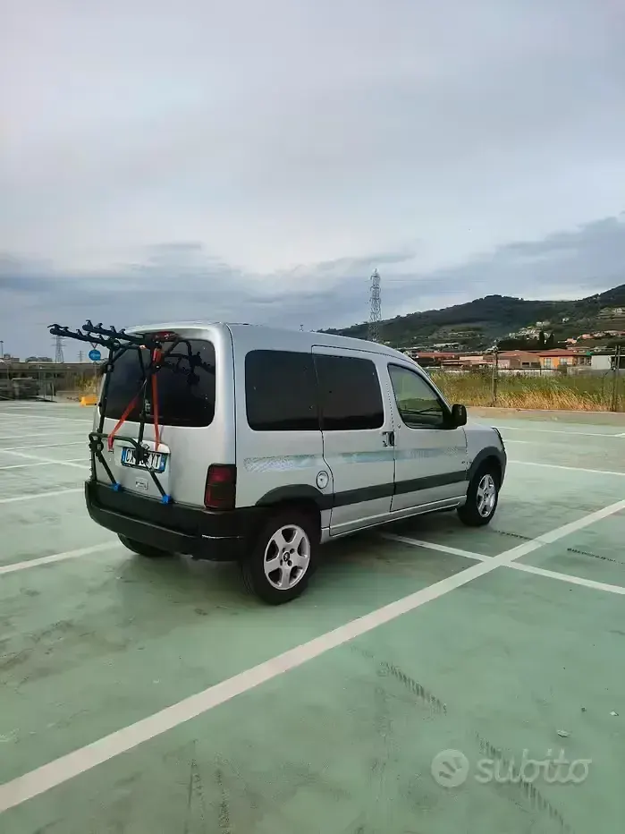 Usata Peugeot Partner 90 CV (66 kW) 2005 Grigio Monovolume