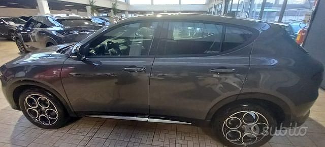 Usata Alfa Romeo Tonale Ti 160 CV (117 kW) 2023 Grigio SUV