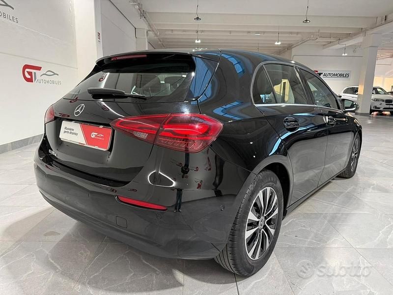 Usata Mercedes A180 Advanced 116 CV (85 kW) 2023 Nero Berlina