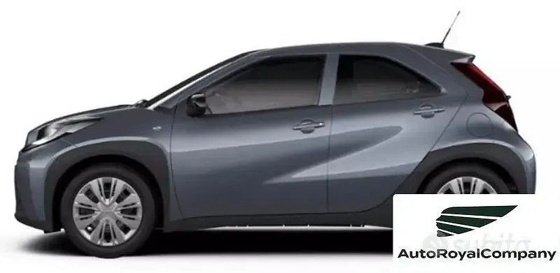 Nuova Toyota Aygo X Active 72 CV (52 kW) 2025 Grigio SUV