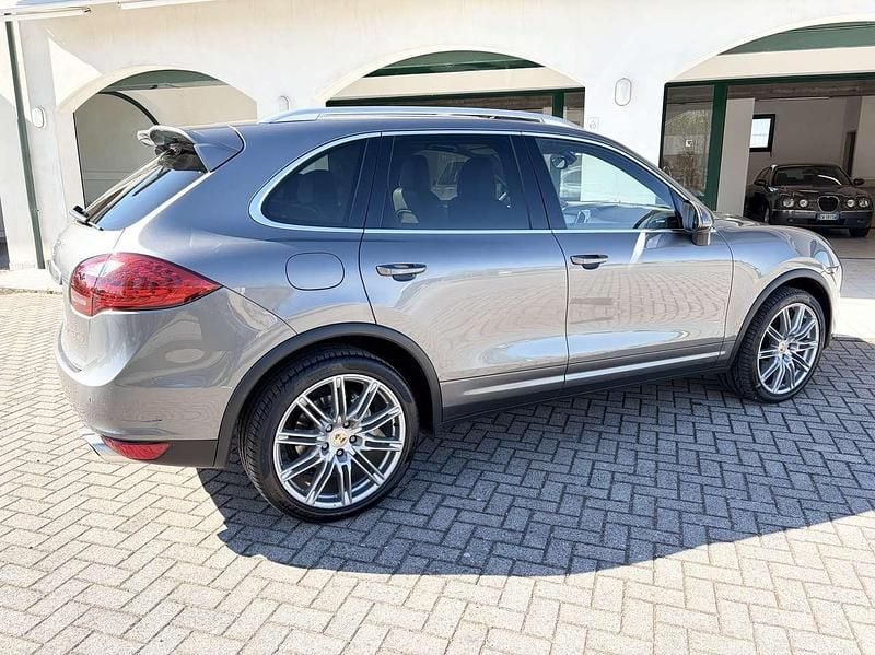 Usata Porsche Cayenne S 245 CV (180 kW) 2012 Grigio SUV