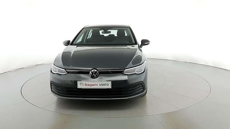 Usata VW Golf VIII Life 116 CV (85 kW) 2023 Dolphin grey Berlina