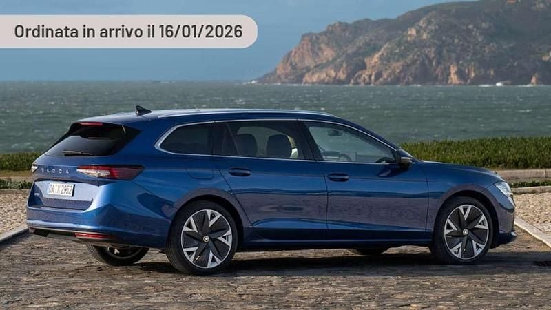Argento Usata 2023 Skoda Superb Style Station wagon | 40.000 € (Molto cara) - Immagine 1/1