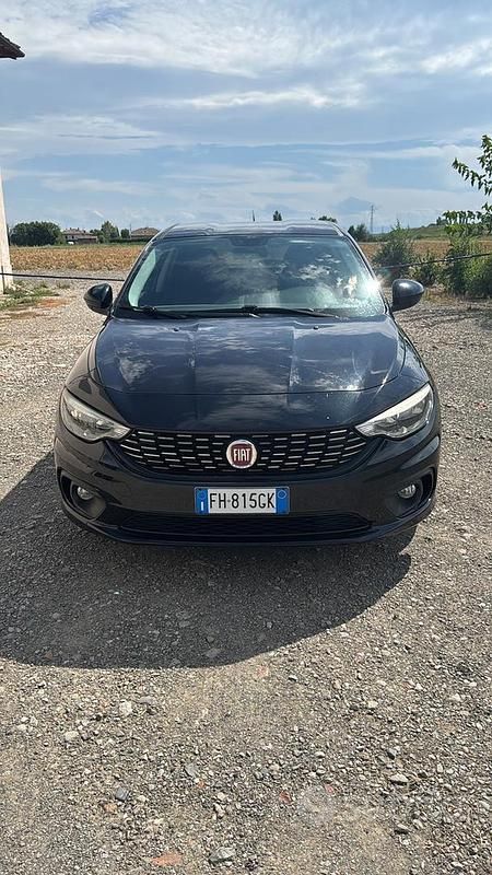 Usata Fiat Tipo 95 CV (69 kW) 2017 Blu Station wagon