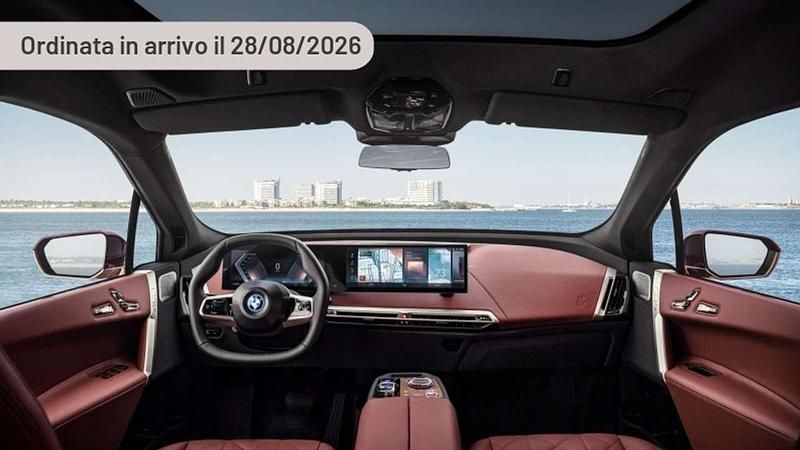 Nuova BMW iX M Sport 150 kW (204 CV) 2025 Argento SUV