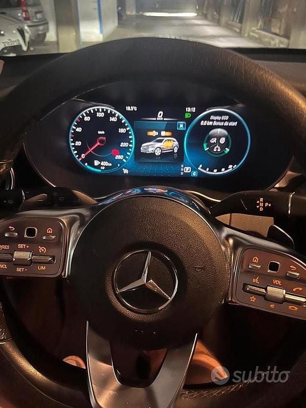 Usata Mercedes GLC220 194 CV (142 kW) 2021 Station wagon
