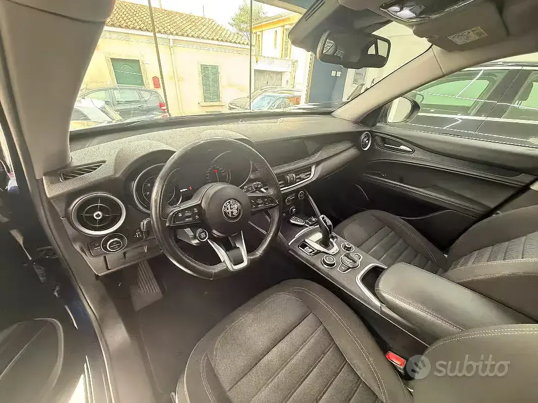 Usata Alfa Romeo Stelvio Ti 190 CV (139 kW) 2020 Blu SUV
