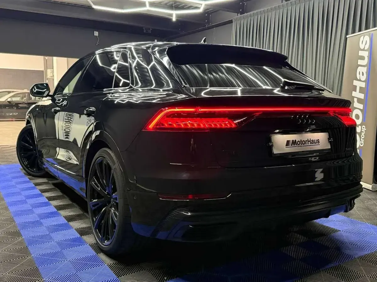 Usata Audi Q8 Sport 286 CV (210 kW) 2022 Nero SUV