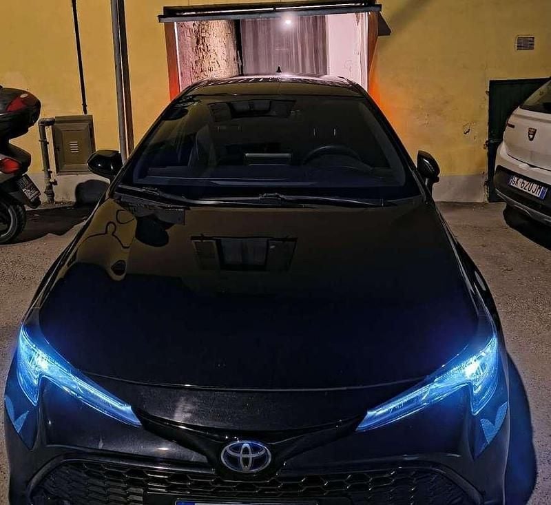 Usata Toyota Corolla Active 122 CV (89 kW) 2020 Berlina