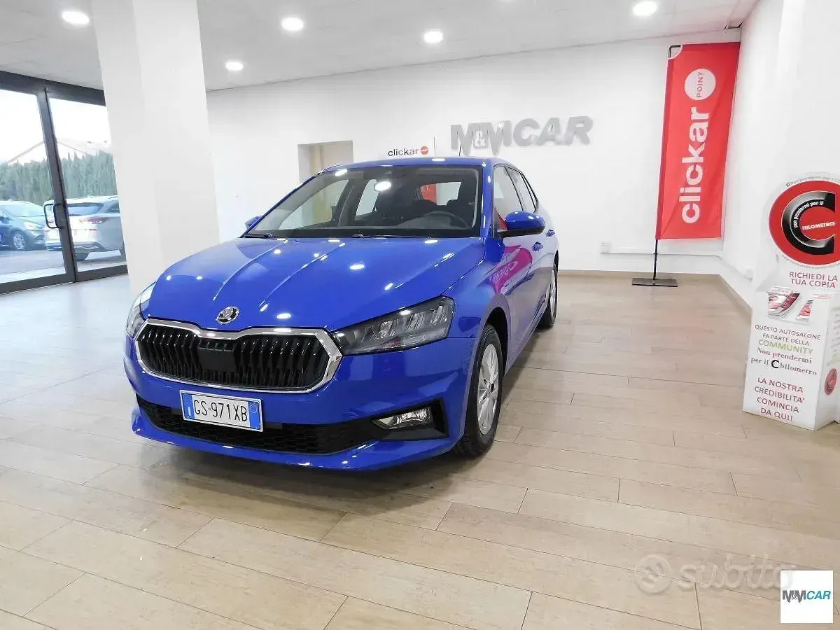 Usata Skoda Fabia Selection 95 CV (69 kW) 2024 Blu Utilitaria