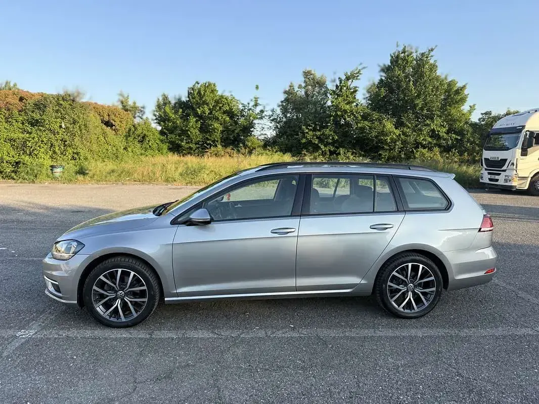 Brugt VW Golf VII Life 150 HK (110 kW) 2020 Grå Sedan