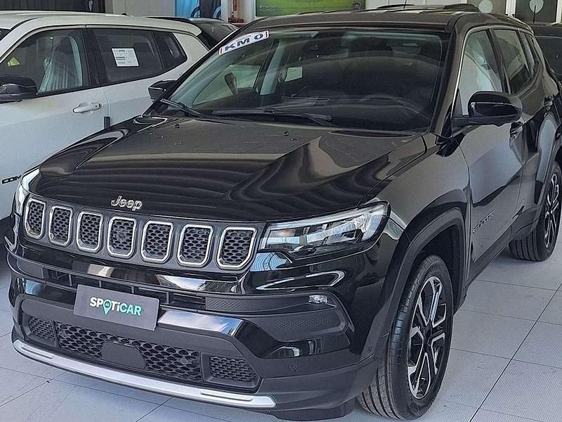 Grigio Usata 2024 Jeep Compass Altitude SUV | 29.500 € (Cara) - Immagine 1/4
