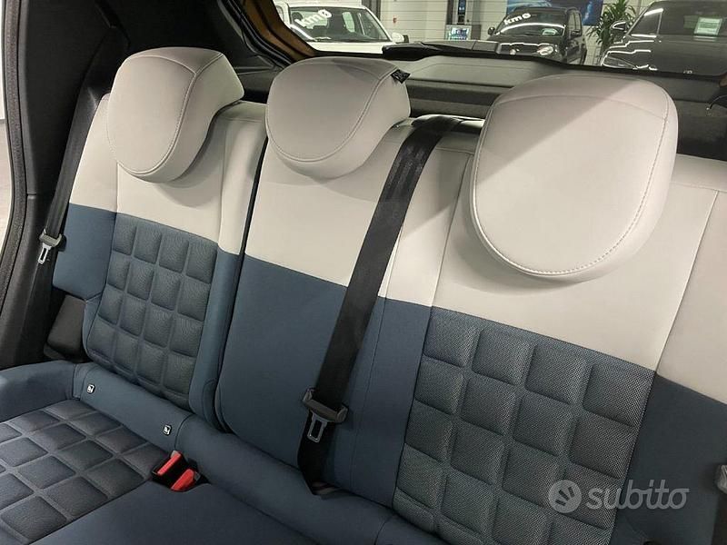 Nuova Fiat Grande Panda La Prima 110 CV (80 kW) 2025 Rosso Utilitaria