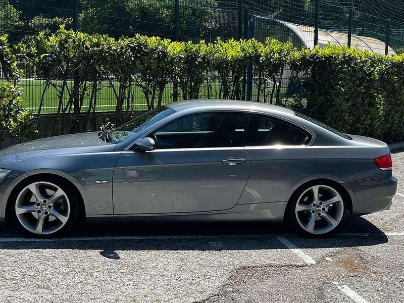 Usata BMW 325 218 CV (160 kW) 2006 Grigio Coupé