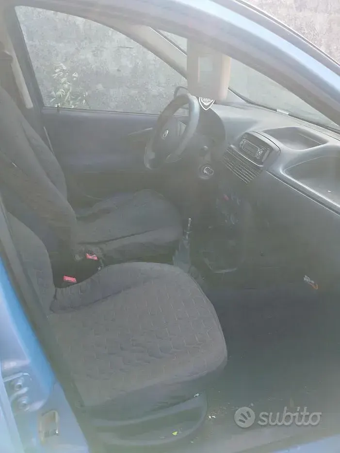 Usata Fiat Grande Punto 60 CV (44 kW) 2005 Utilitaria