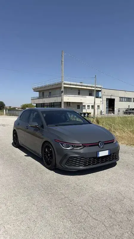 Usata VW Golf VIII GTI 245 CV (180 kW) 2021 Grigio Berlina