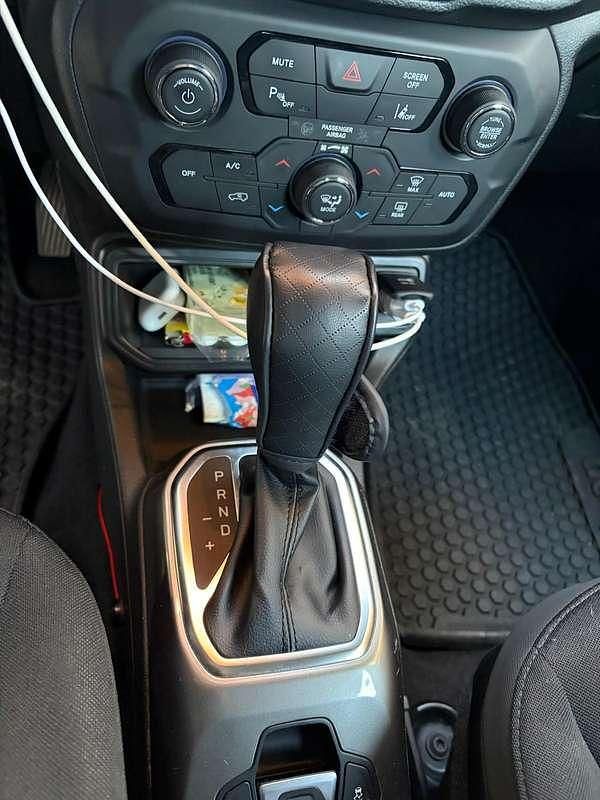 Usata Jeep Renegade Limited 120 CV (88 kW) 2020 Bianco SUV