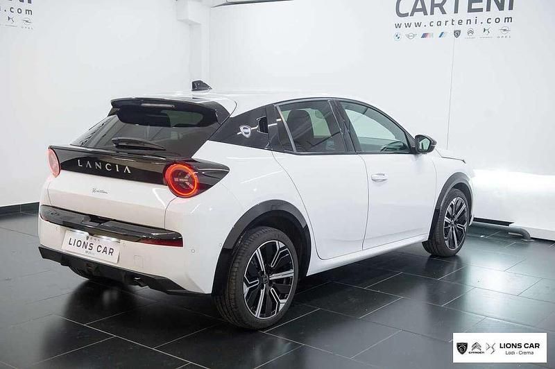 Usata Lancia Ypsilon 101 CV (74 kW) 2025 Bianco Utilitaria