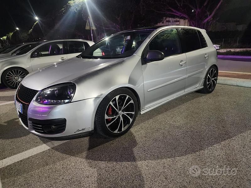 Usata VW Golf IV 230 CV (169 kW) 2005 Grigio Berlina