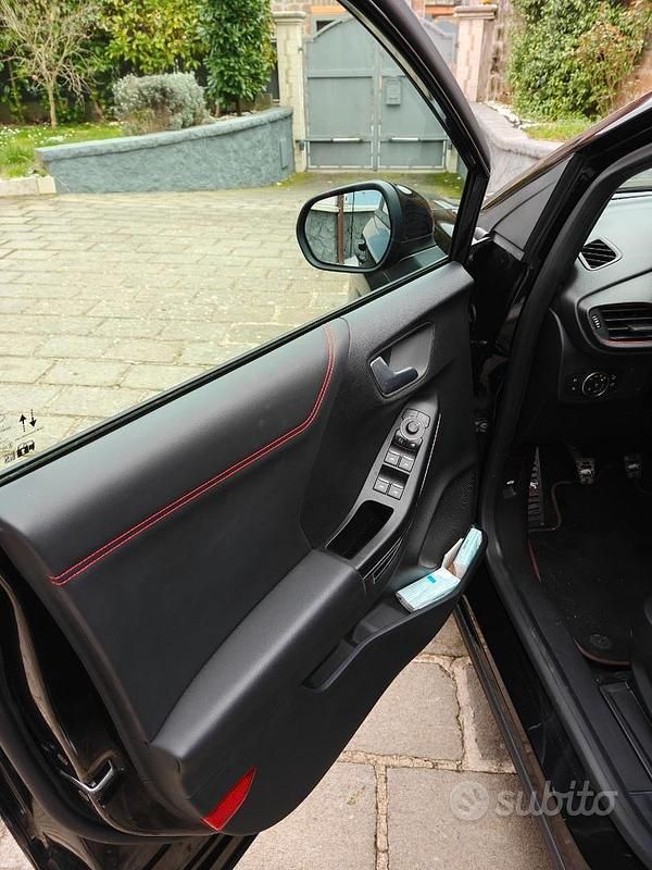 Usata Ford Puma ST-Line X 125 CV (91 kW) 2023 Nero SUV