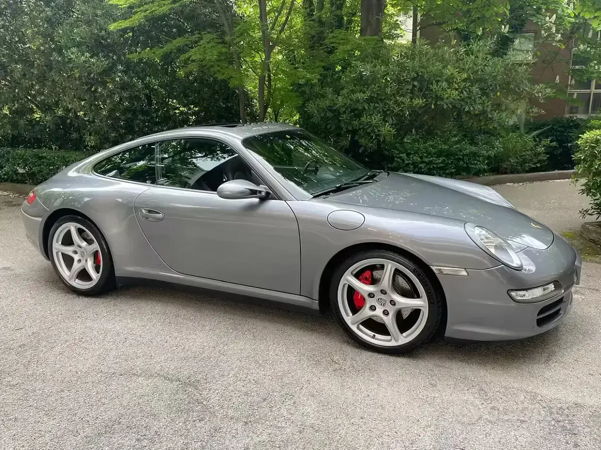 Usata Porsche 911 Carrera 4S 355 CV (261 kW) 2006 Grigio Coupé
