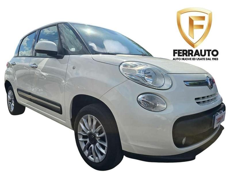 Bianco Usata 2014 Fiat 500L Lounge Monovolume | 6500 € (Buon prezzo) - Immagine 1/4