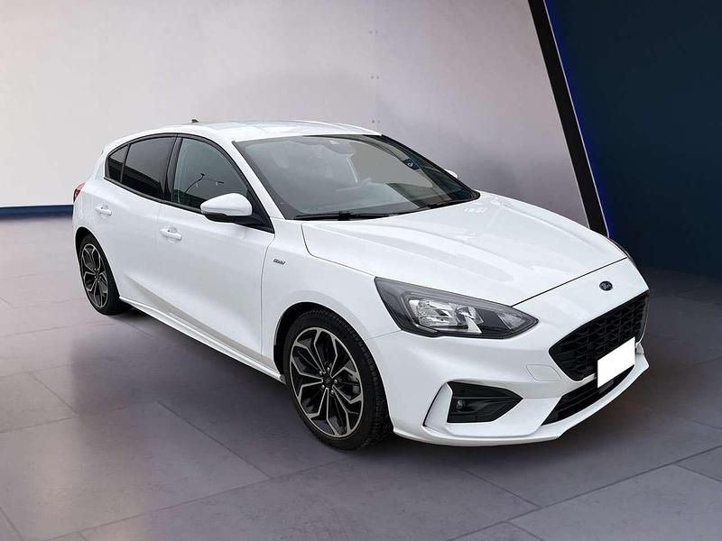 Usata Ford Focus ST-Line 125 CV (91 kW) 2022 Bianco Utilitaria