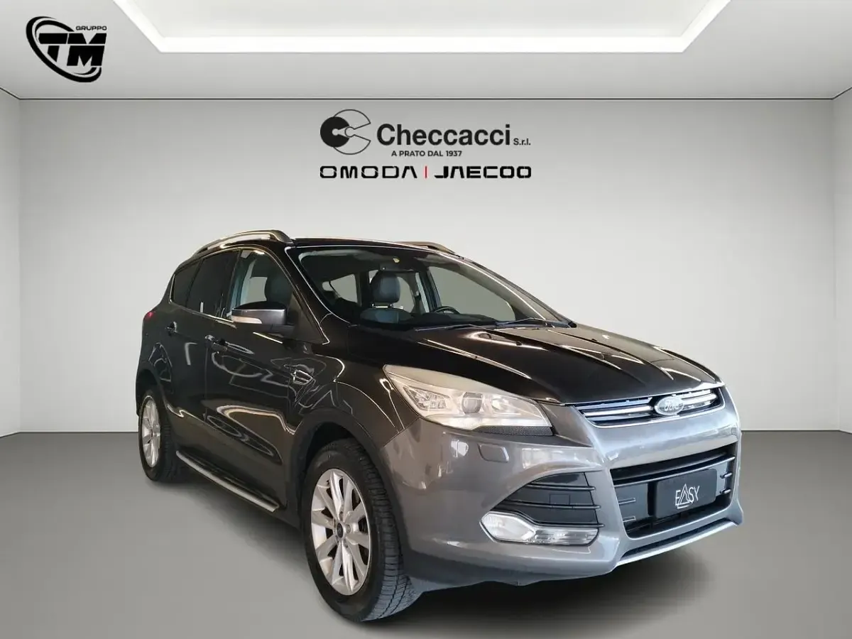 Usata Ford Kuga Titanium 150 CV (110 kW) 2015 Grigio SUV