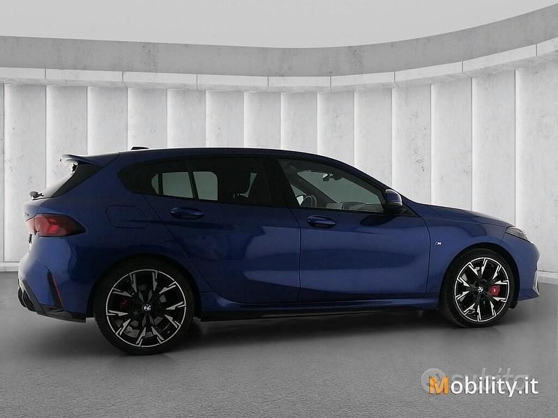 Usata BMW 118 Comfort Edition 150 CV (110 kW) 2024 Blu Utilitaria