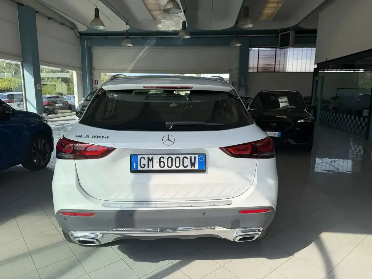 Usata Mercedes GLA180 Executive 116 CV (85 kW) 2023 Bianco SUV