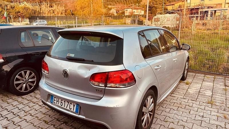 Usata VW Golf VI Highline 105 CV (77 kW) 2011 Grigio Utilitaria