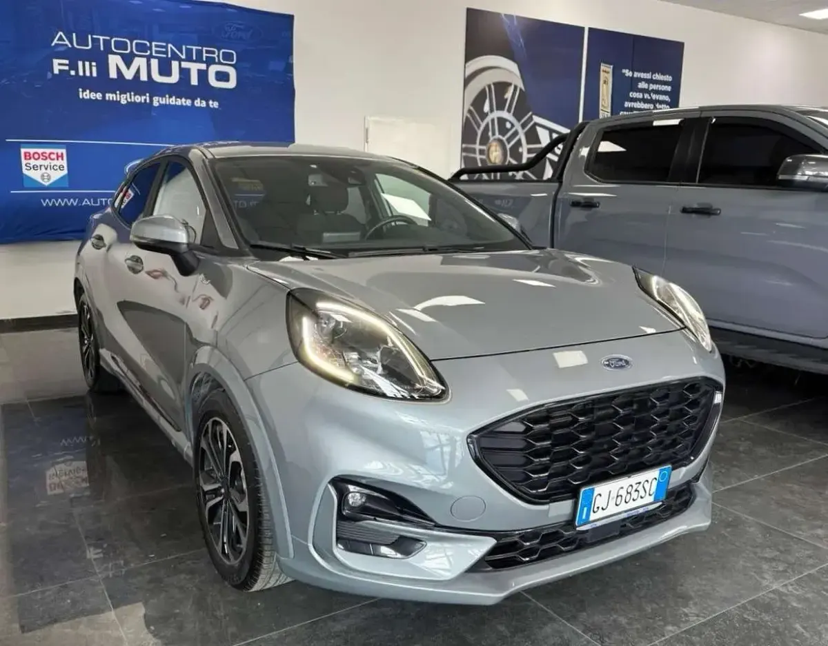 Usata Ford Puma ST-Line 125 CV (91 kW) 2022 Solar silver SUV