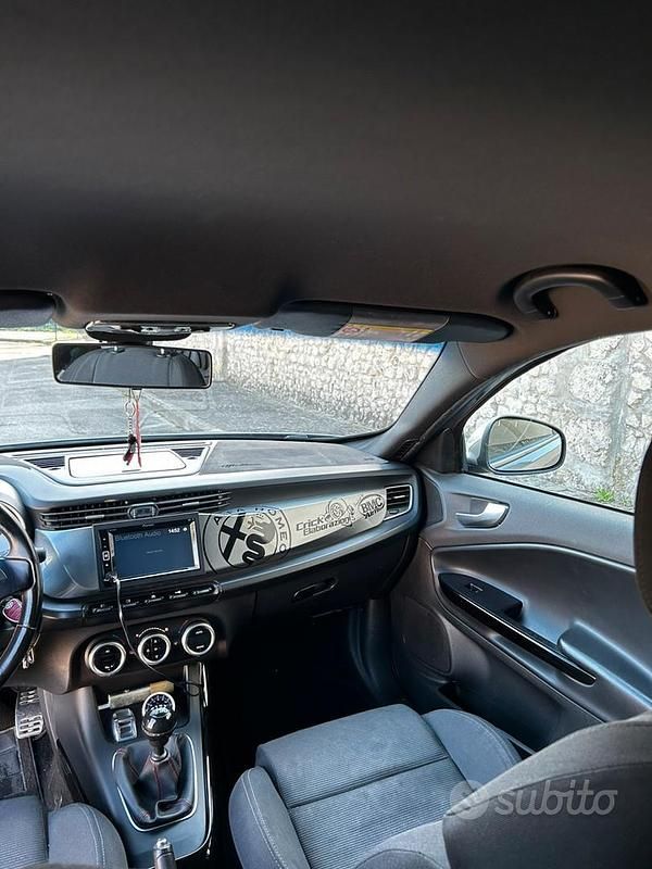 Usata Alfa Romeo Giulietta 140 CV (102 kW) 2012 Utilitaria