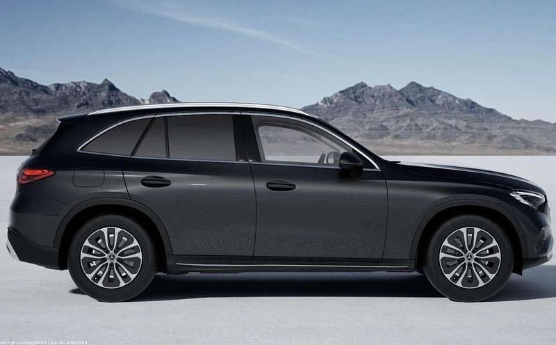 Nuova Mercedes GLC220 Advanced 197 CV (144 kW) 2026 Grigio SUV