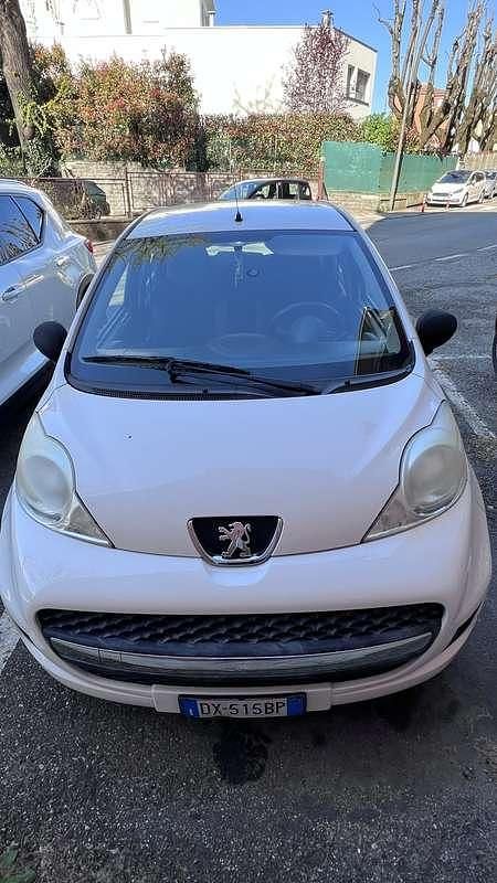 Usata Peugeot 107 Allure 68 CV (50 kW) 2009 Utilitaria
