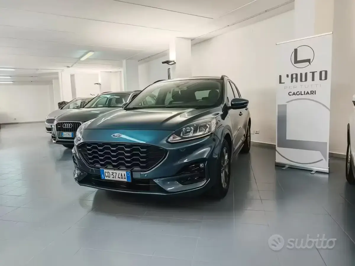 Usata Ford Kuga ST-Line 120 CV (88 kW) 2020 Marrone SUV