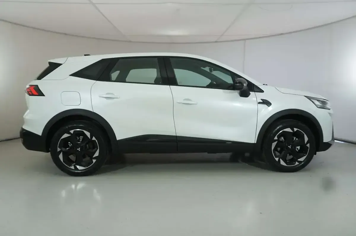 Nuova Mitsubishi Grandis Invite 141 CV (103 kW) 2026 Crystal white SUV