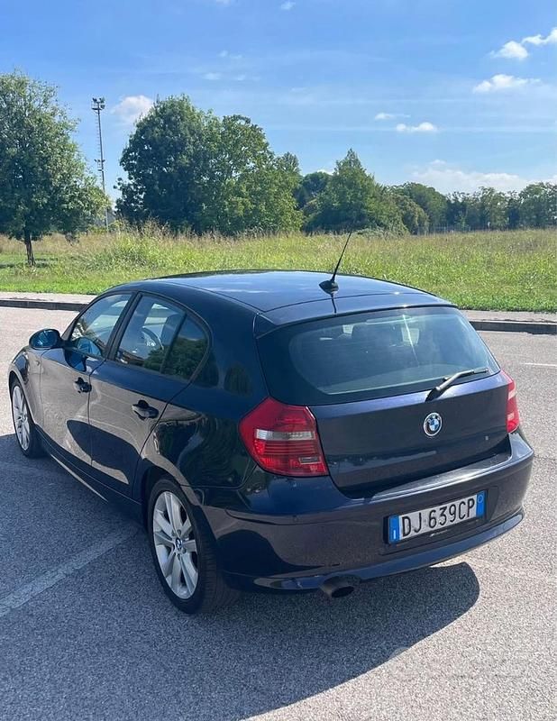 Usata BMW 118 2008 Blu Utilitaria