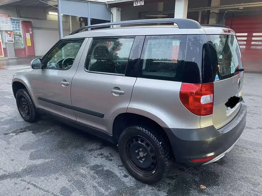 Usata Skoda Yeti Adventure 105 CV (77 kW) 2010 SUV
